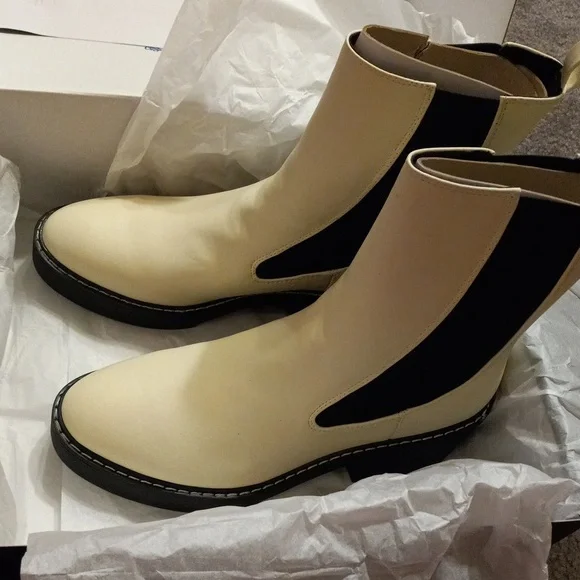 NINE WEST PLATFORM CHELSEA Doleas Boots, Size 10/11 - Picture 5 of 11